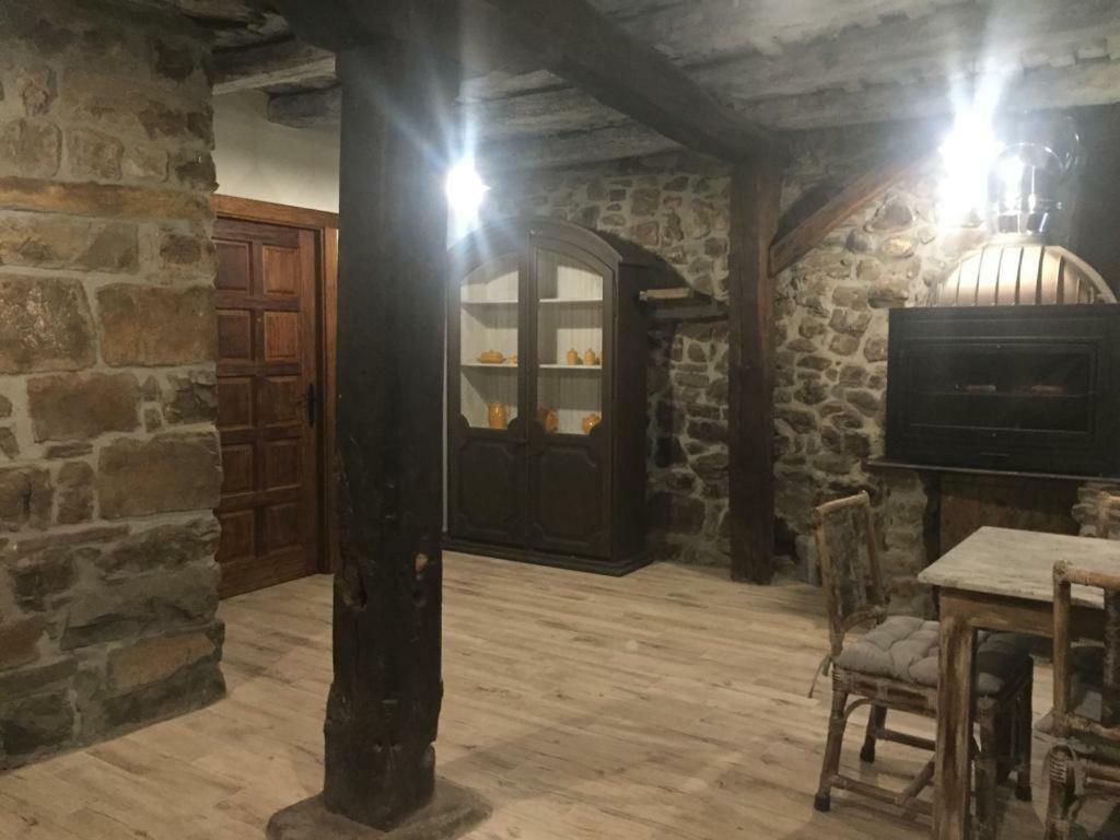 La Rama Del Castor Villa Espinama Exteriör bild